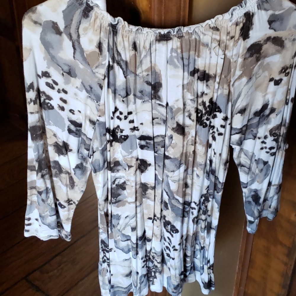 Blouse - Picture 3 of 3